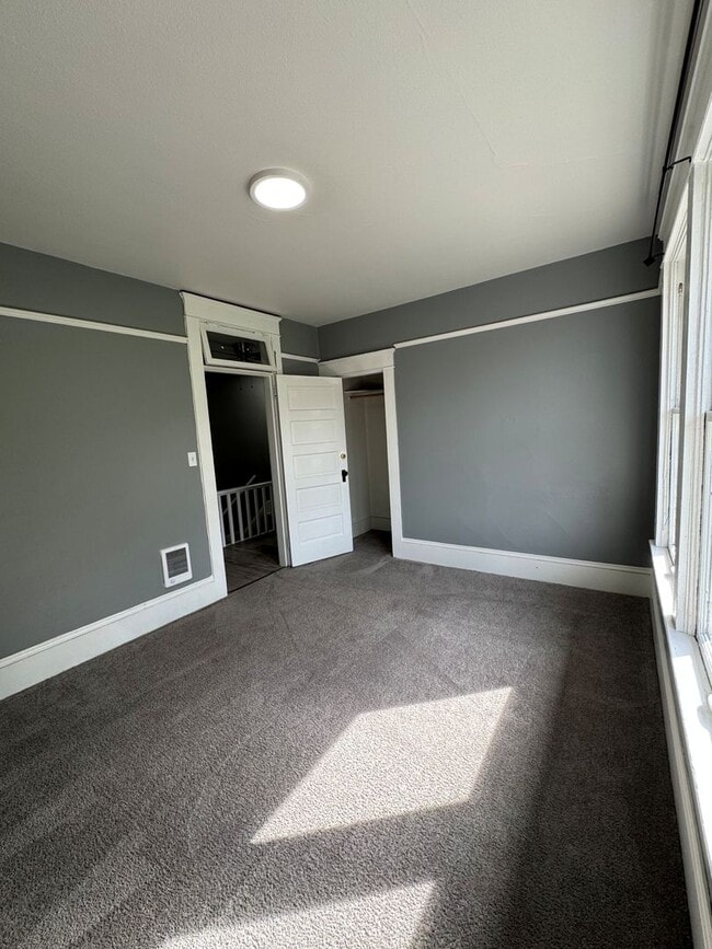 Building Photo - 811-813 Franklin Ave.