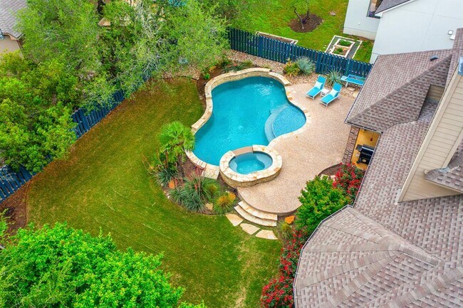 Building Photo - 17312 Wildrye Dr