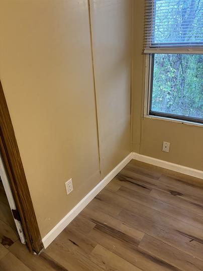 Building Photo - 213 Cherry Tree Dr