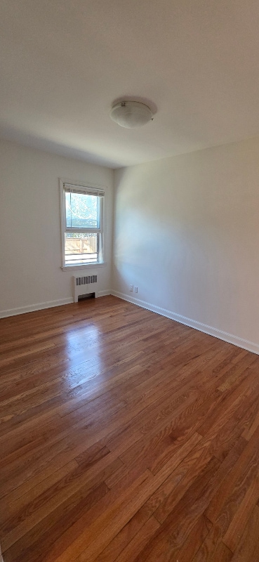 Building Photo - 826 E Henry Clay St