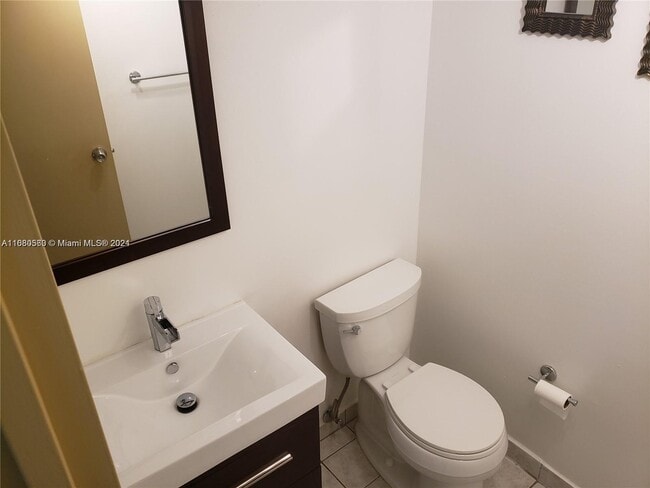 Building Photo - 6937 Bay Dr