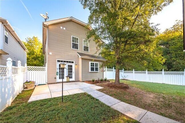 Building Photo - 11701 Windy Mist Way