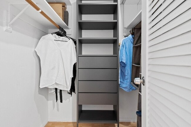 Building Photo - 4250 Galt Ocean Dr