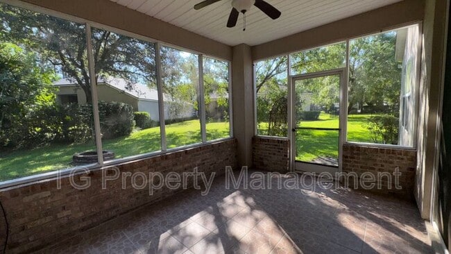 Building Photo - 614 Loire Ct