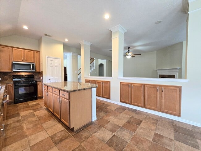 Building Photo - 31323 Trinity Park Ln