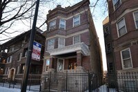 Building Photo - 4118 N Ashland Ave