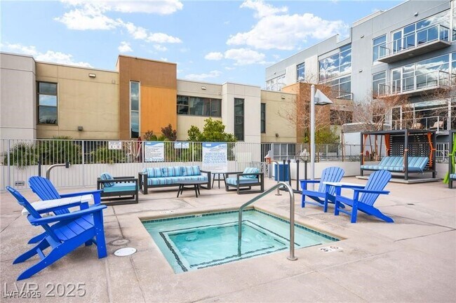 Building Photo - 353 E Bonneville Ave