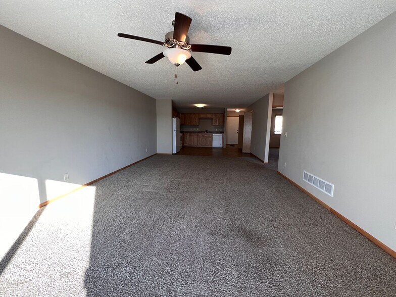 Building Photo - 1563 Gunston Dr