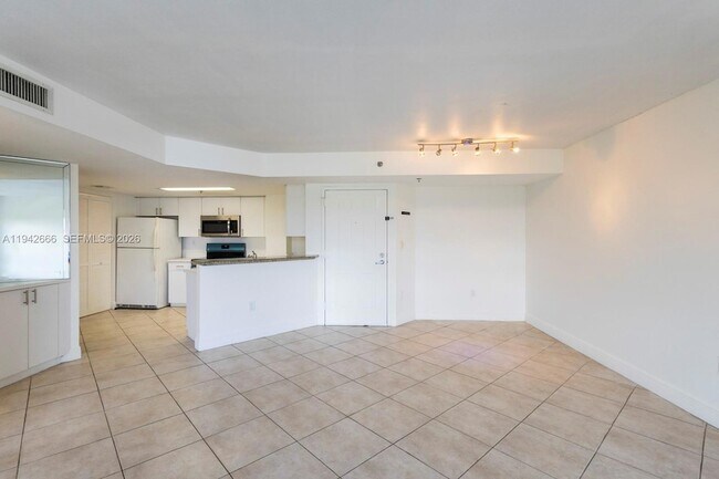 Building Photo - 2351 Douglas Rd