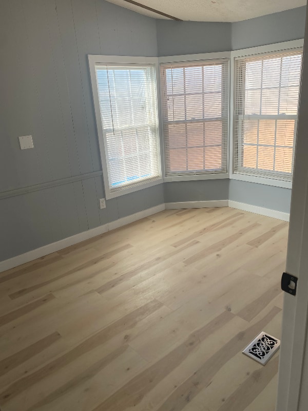 Building Photo - 205 Janice Cir