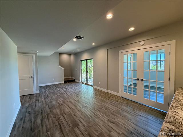 Building Photo - 22561 E Hinsdale Ave