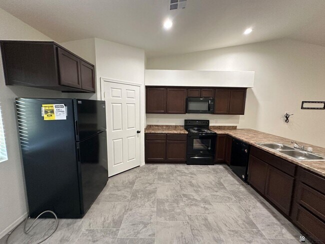 Building Photo - 7357 E 36th Pl