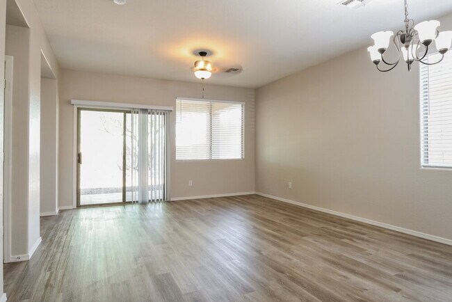 Building Photo - 1824 W Kuralt Dr