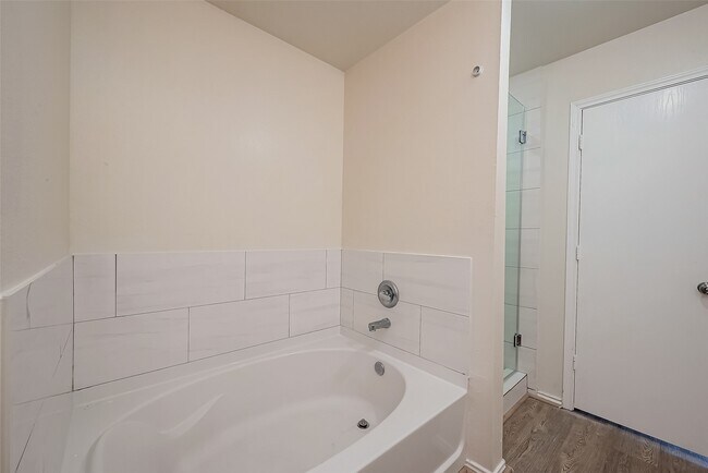 Building Photo - 20807 Baronsledge Ln