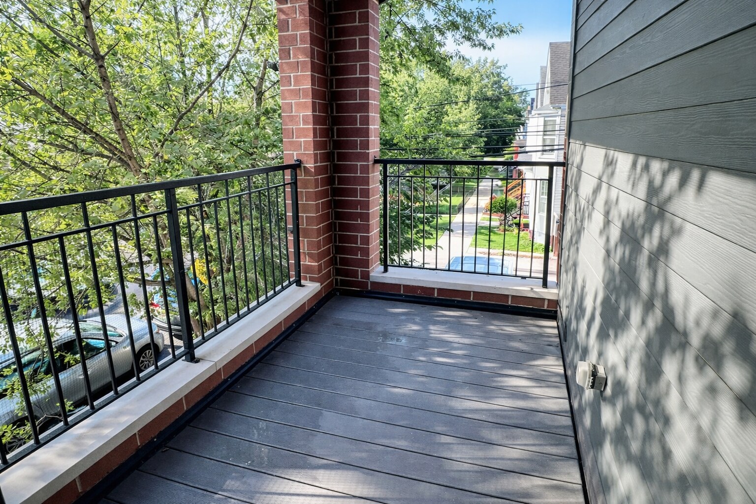 Building Photo - 3203 N Ridgeway Ave