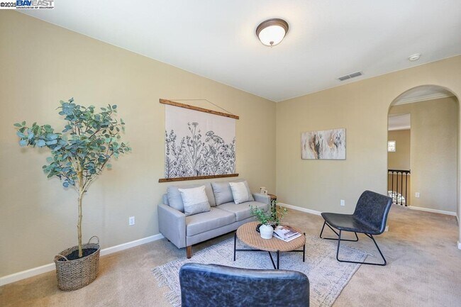 Building Photo - 1207 Villagio Dr