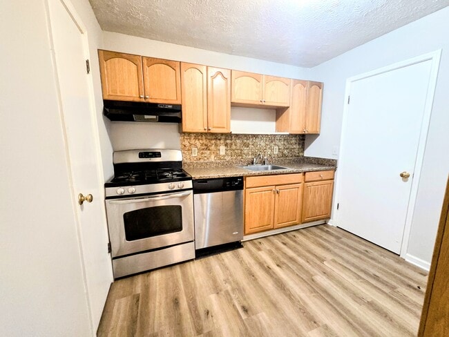 Building Photo - 2259 Salt Springs Pl