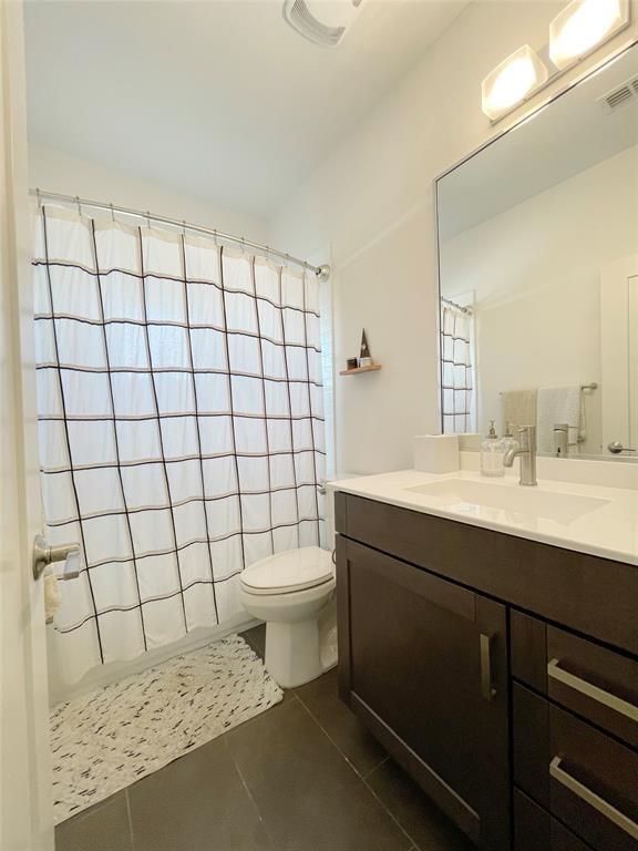 Building Photo - 2101 Montopolis Dr