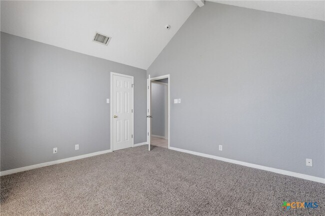 Building Photo - 1174 Vista Bonita