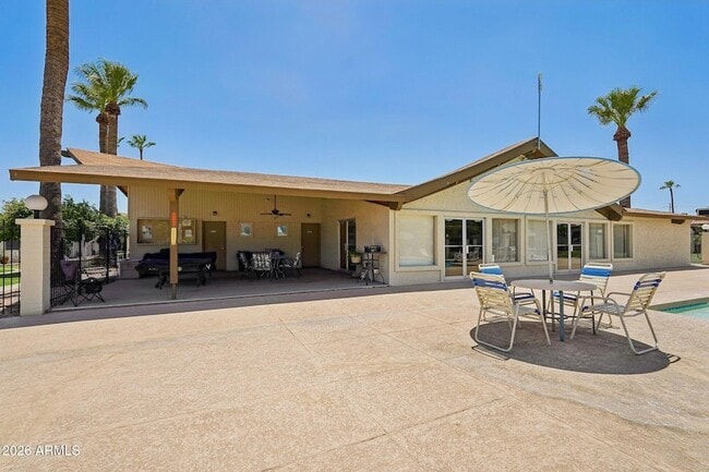 Building Photo - 6721 E McDowell Rd