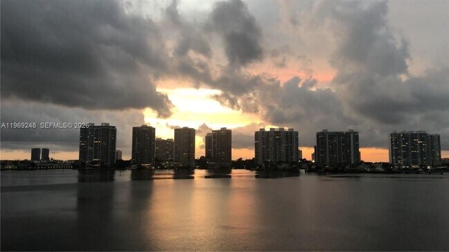 Building Photo - 17878 N Bay Rd