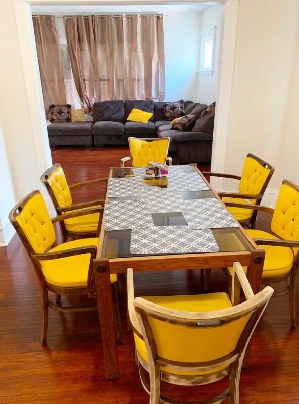 Building Photo - 2818 Dupont Ave N