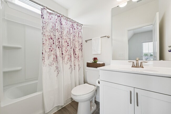 Building Photo - 200 Cloud Berry Ln