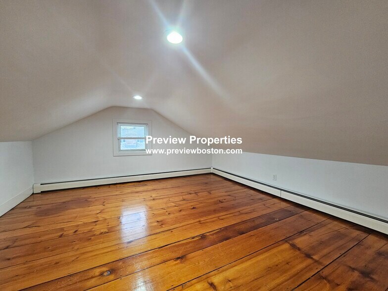 Building Photo - 300 Faneuil St