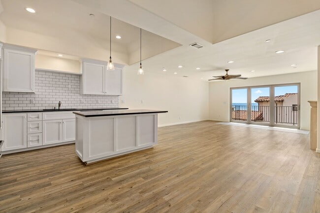 Building Photo - This Sunset Beach Estates Townhome will have you speechless!