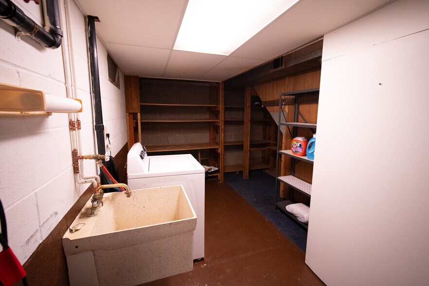 Building Photo - 1218 Aldrich Way