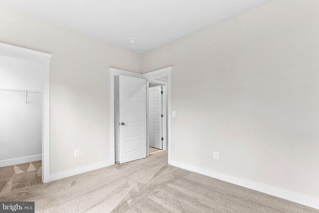 Building Photo - 207 Miles Hawk Terrace