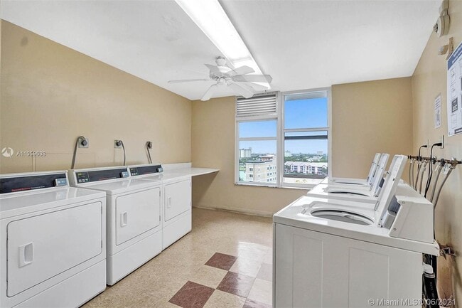 Building Photo - 3800 S Ocean Dr