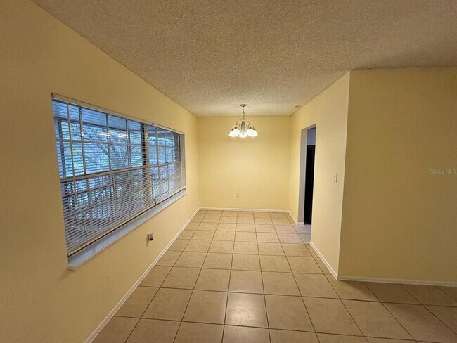 Building Photo - 1432 Holden Ave