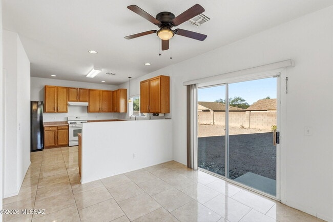 Building Photo - 4821 E Twinflower Pl