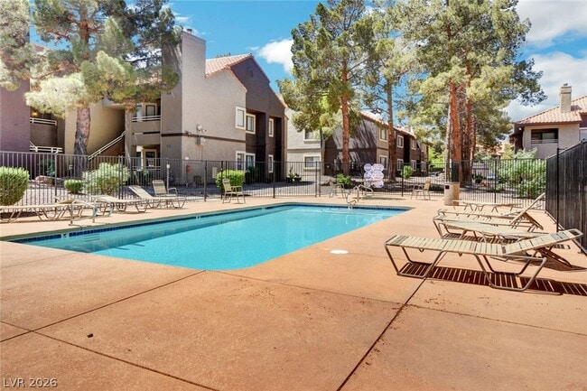 Building Photo - 5018 S Rainbow Blvd