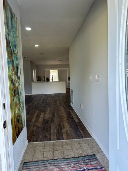 Building Photo - 10415 113th St