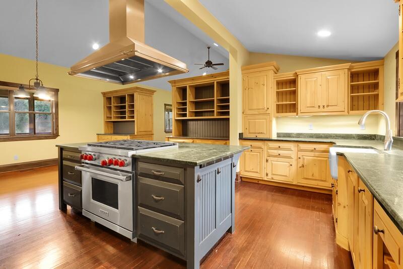 Building Photo - 521 Redmond-Fall City Rd SE