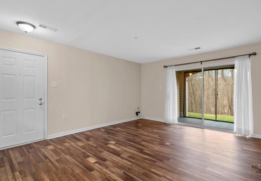 Building Photo - 12008 Amber Ridge Cir