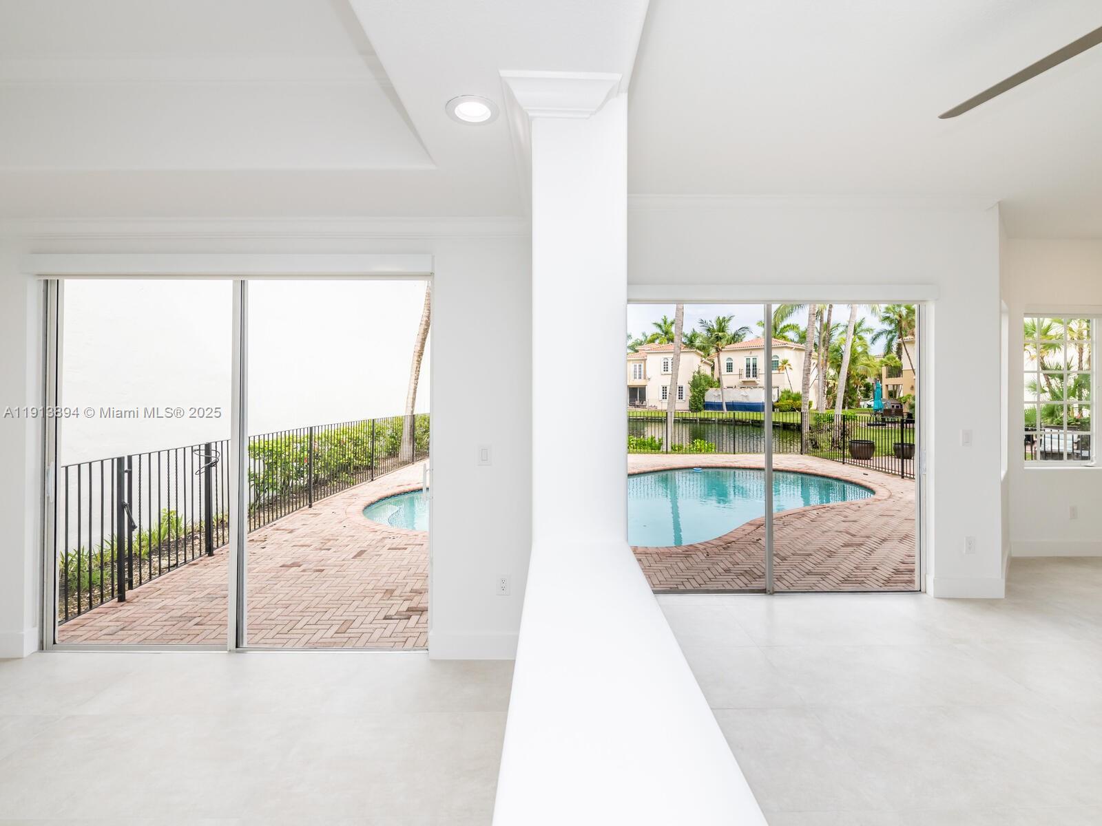 Building Photo - 20729 NE 32nd Ave