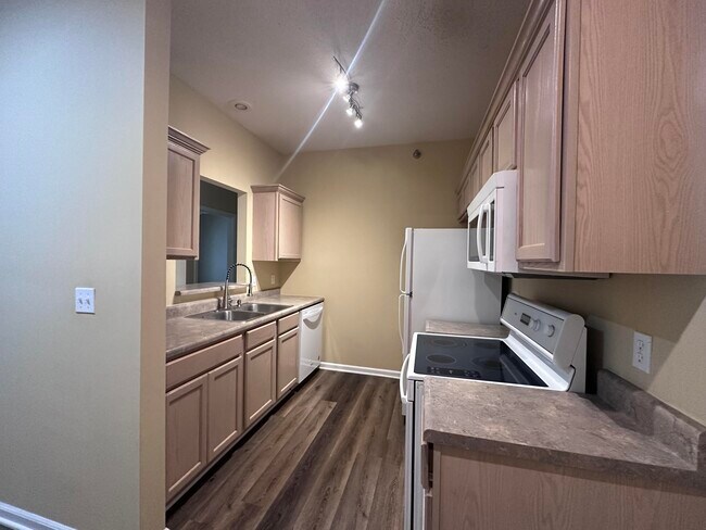 Building Photo - 1100 KENNESAW