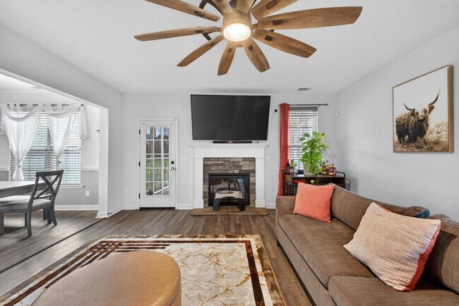 Building Photo - New rental property in Hayne's Station!