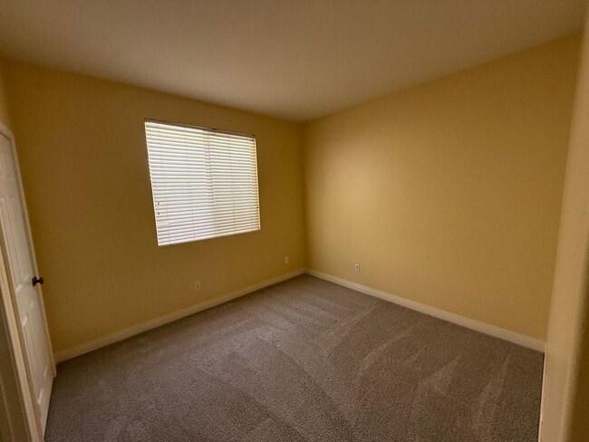 Building Photo - Luxury 5 Bedroom, 4.5 Bath Home in Otay Ra...