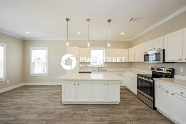 Building Photo - 4 Bedroom Pet-Friendly Home in San Antonio...