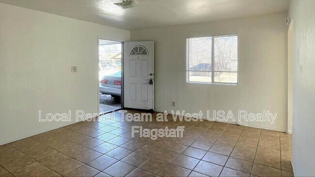 Building Photo - 117 E Ellery Ave