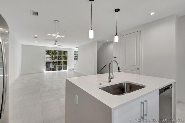 Building Photo - 54 Atlantic Grove Way