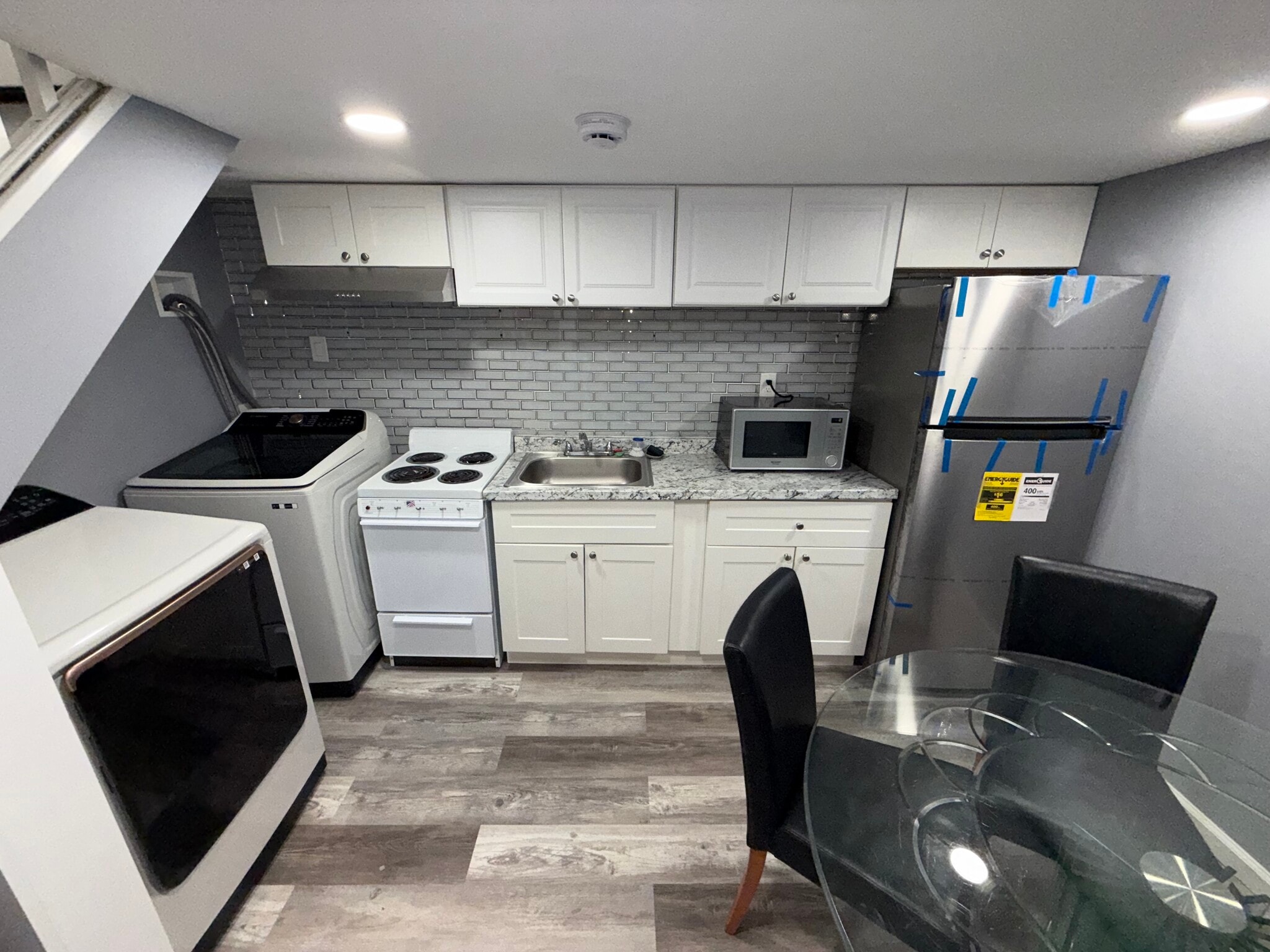 Building Photo - 8 Woody Pl