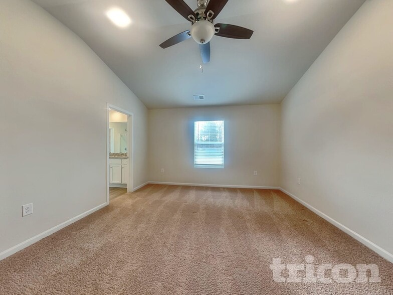 Building Photo - 6432 Lowe Ln