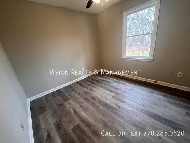 Building Photo - 360 Wesley Chapel Rd