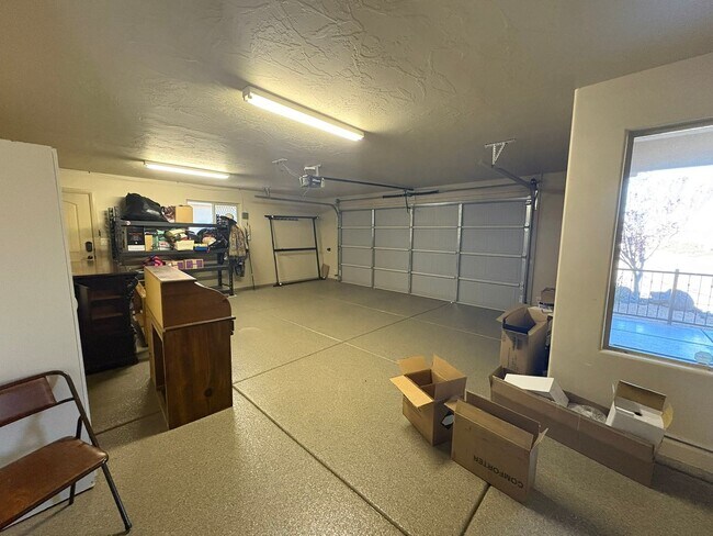 Building Photo - Beautiful Home In Hurricane