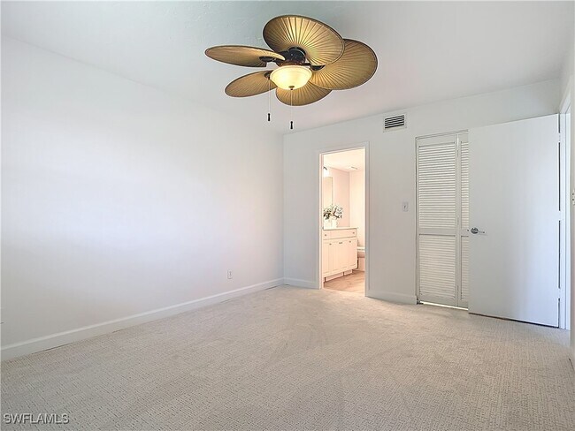 Building Photo - 28120 Pine Haven Way